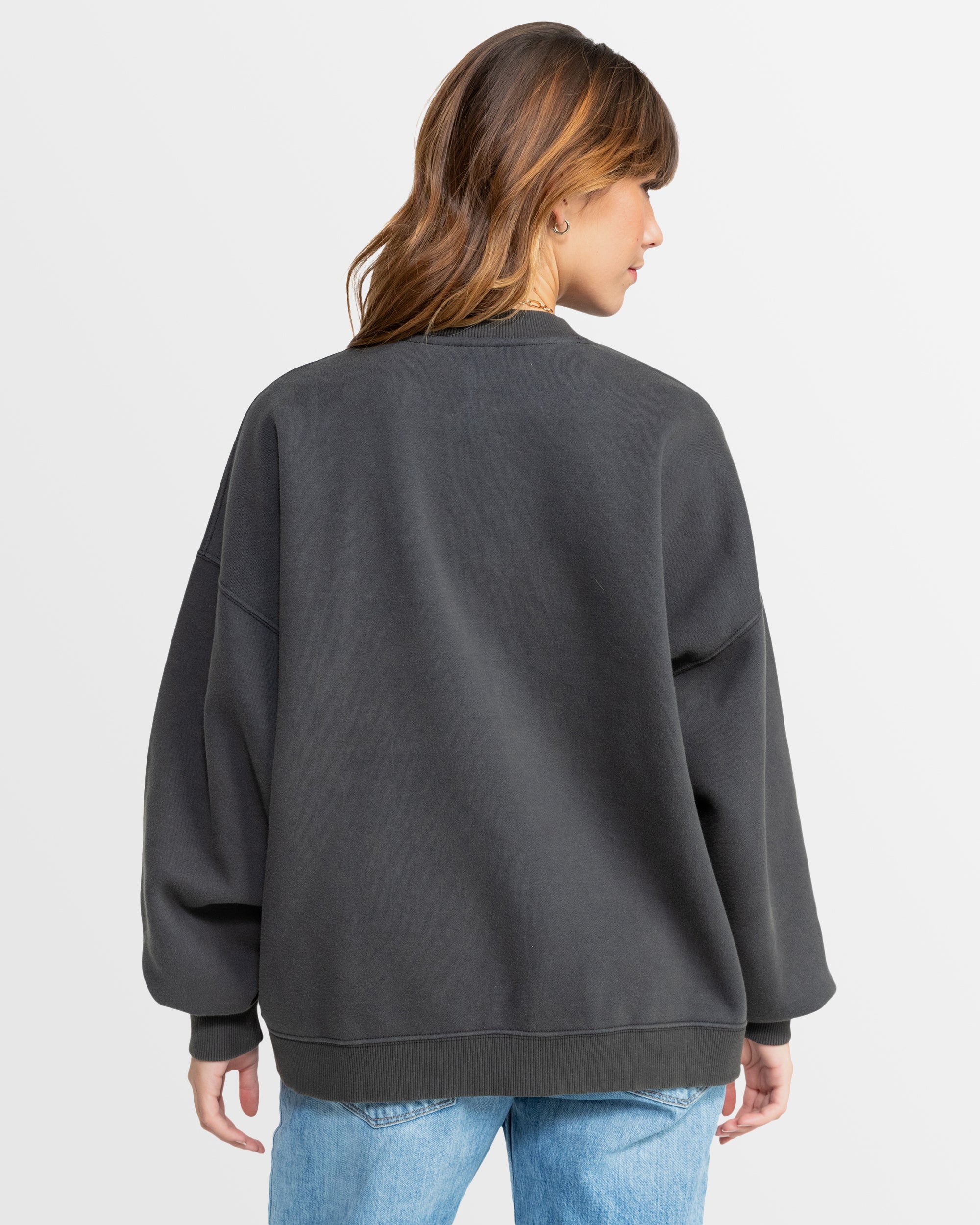 Lineup Oversized Crew B