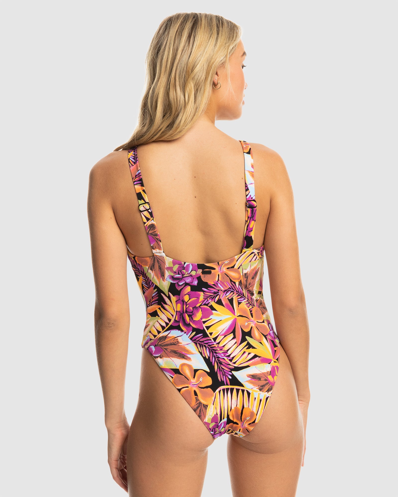 Womens Pt Beach Classics Fashion Op One Piece Swimsuit