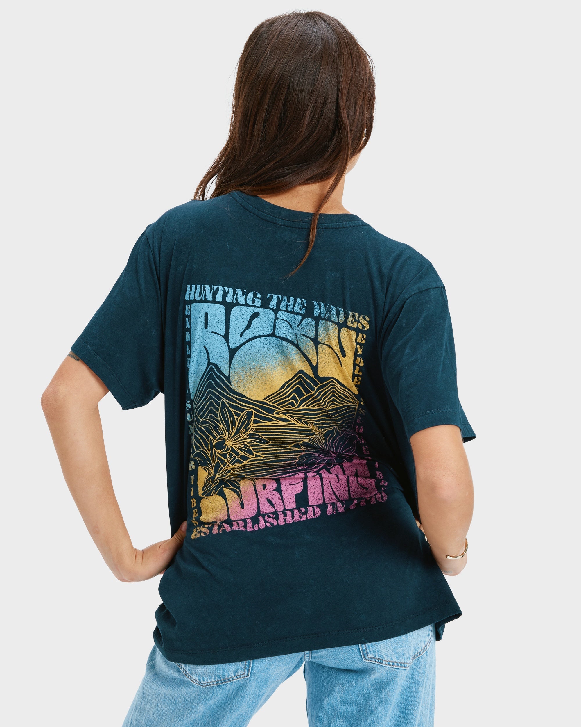 Womens Sunnyoversize Optic Wash T-Shirt
