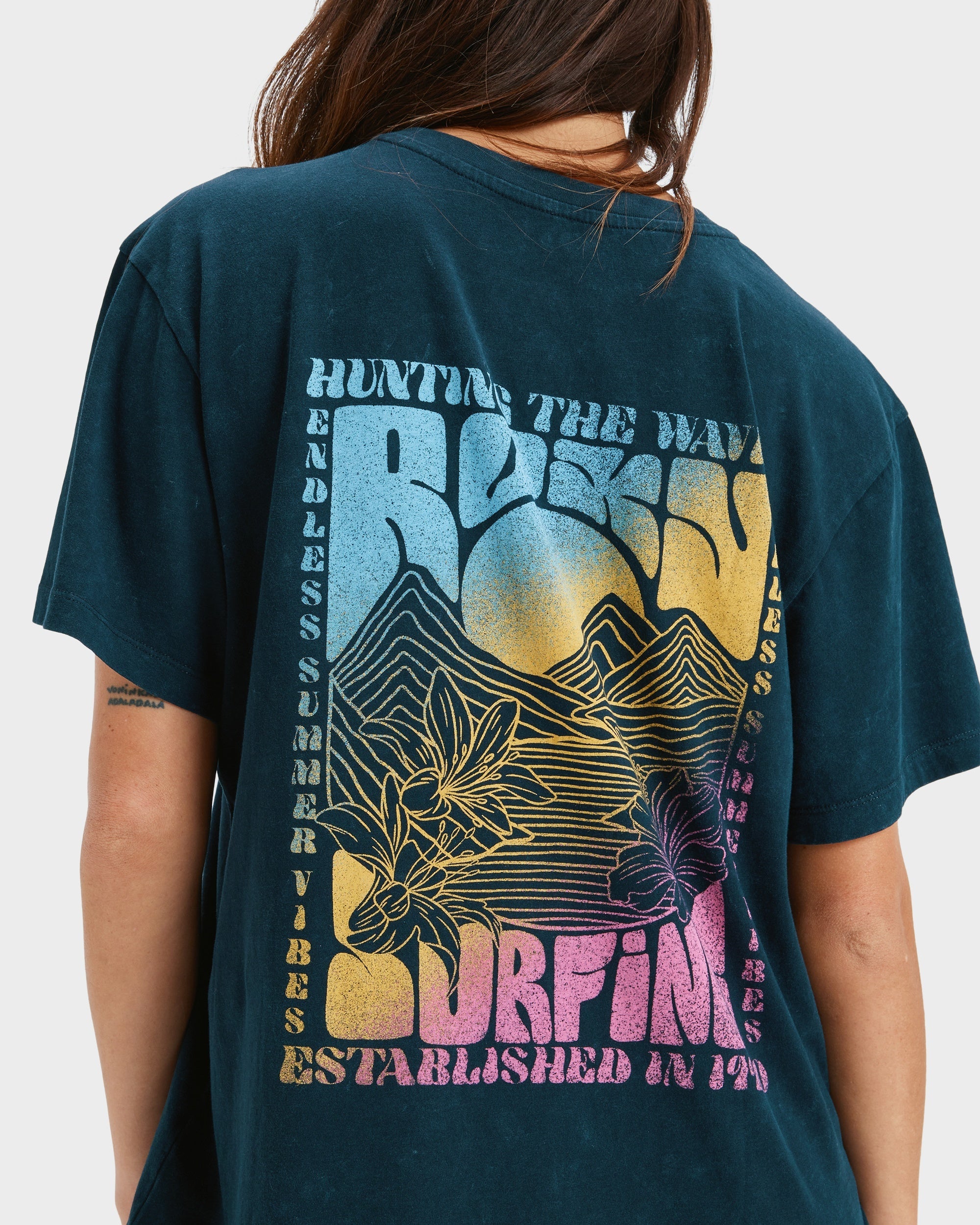 Womens Sunnyoversize Optic Wash T-Shirt