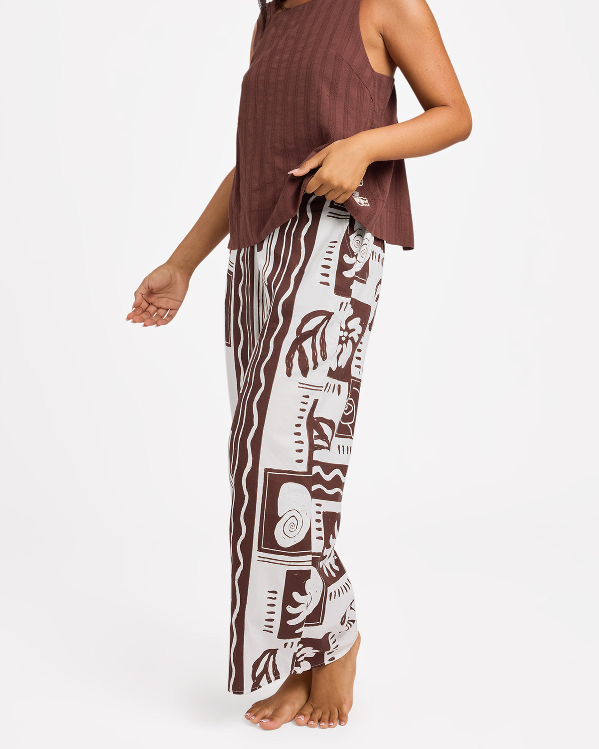 urjnp03086_roxy_wza0_sd4