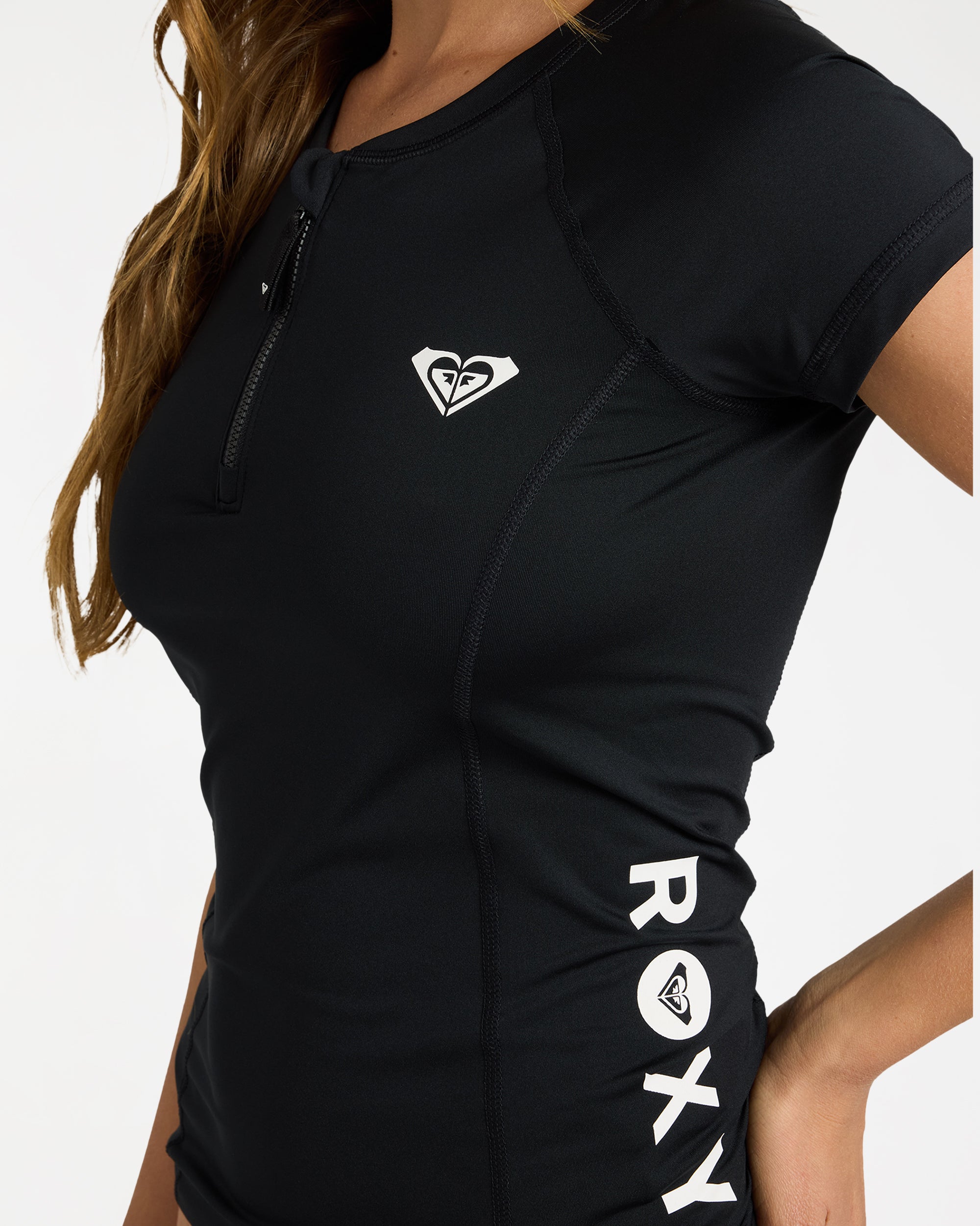 urjwr03279_roxy_kvj0_dtl1