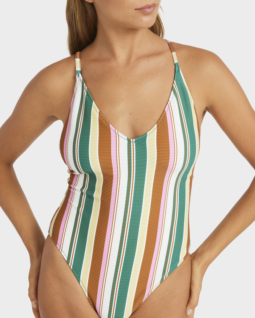 Womens Fields V-Neck One Piece Swimsuit