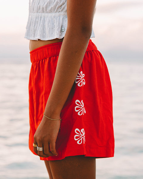 Womens Chase Elastic Waist Shorts
