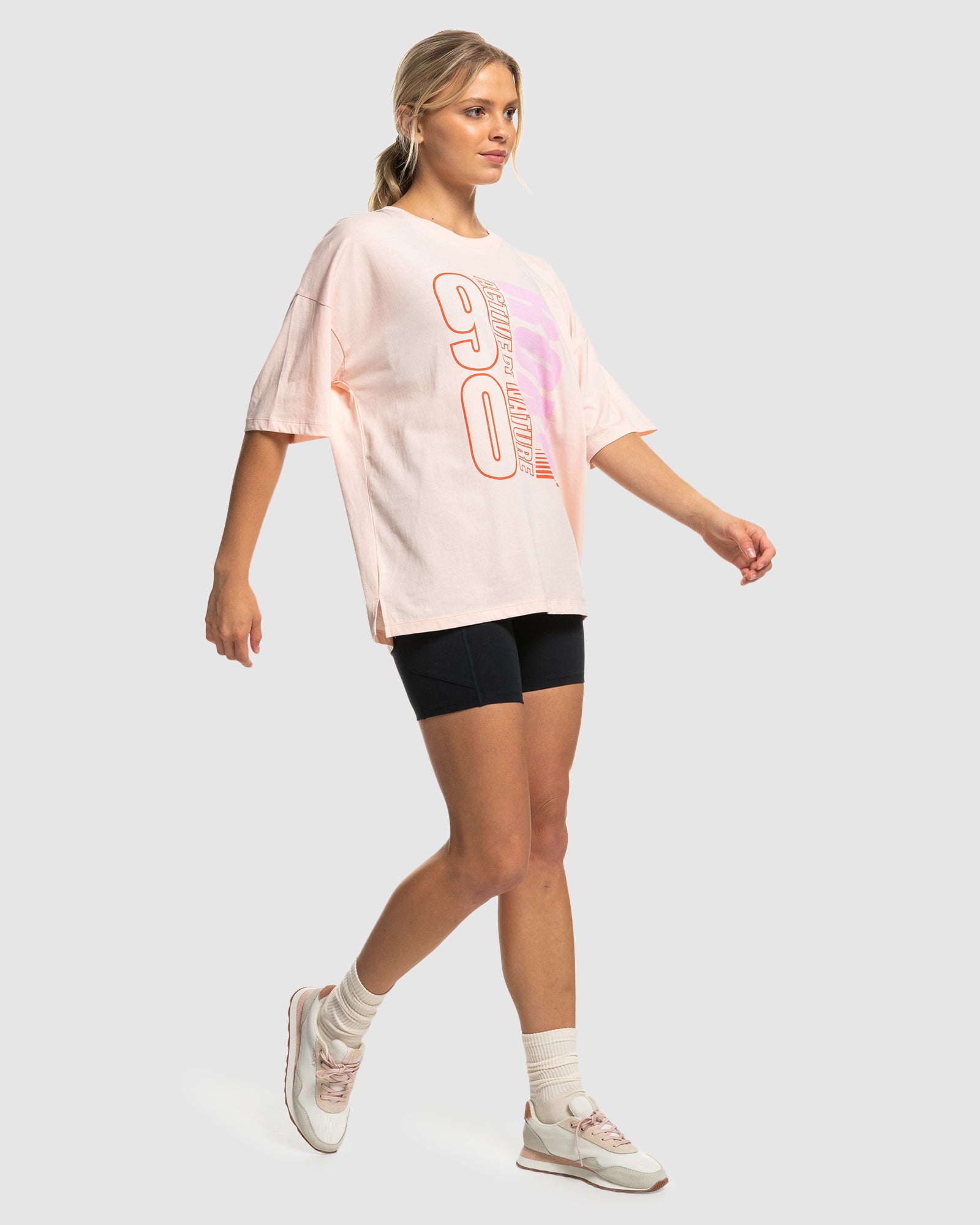 Womens Essential Energy Oversize Tee T-Shirt