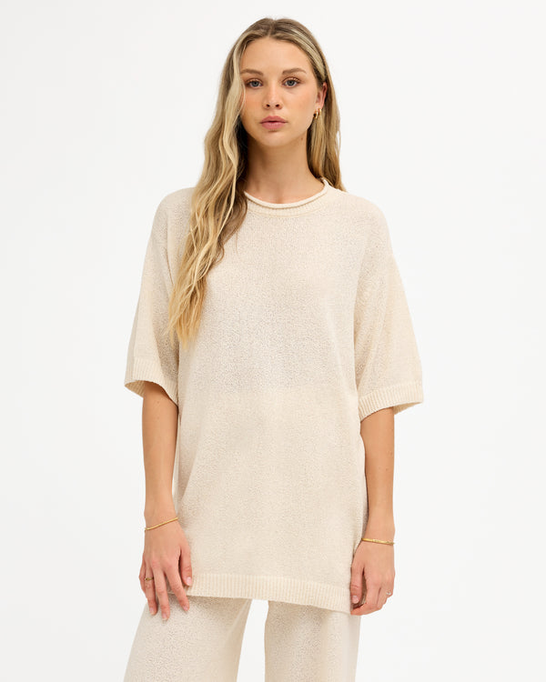 SHADOWS TOP