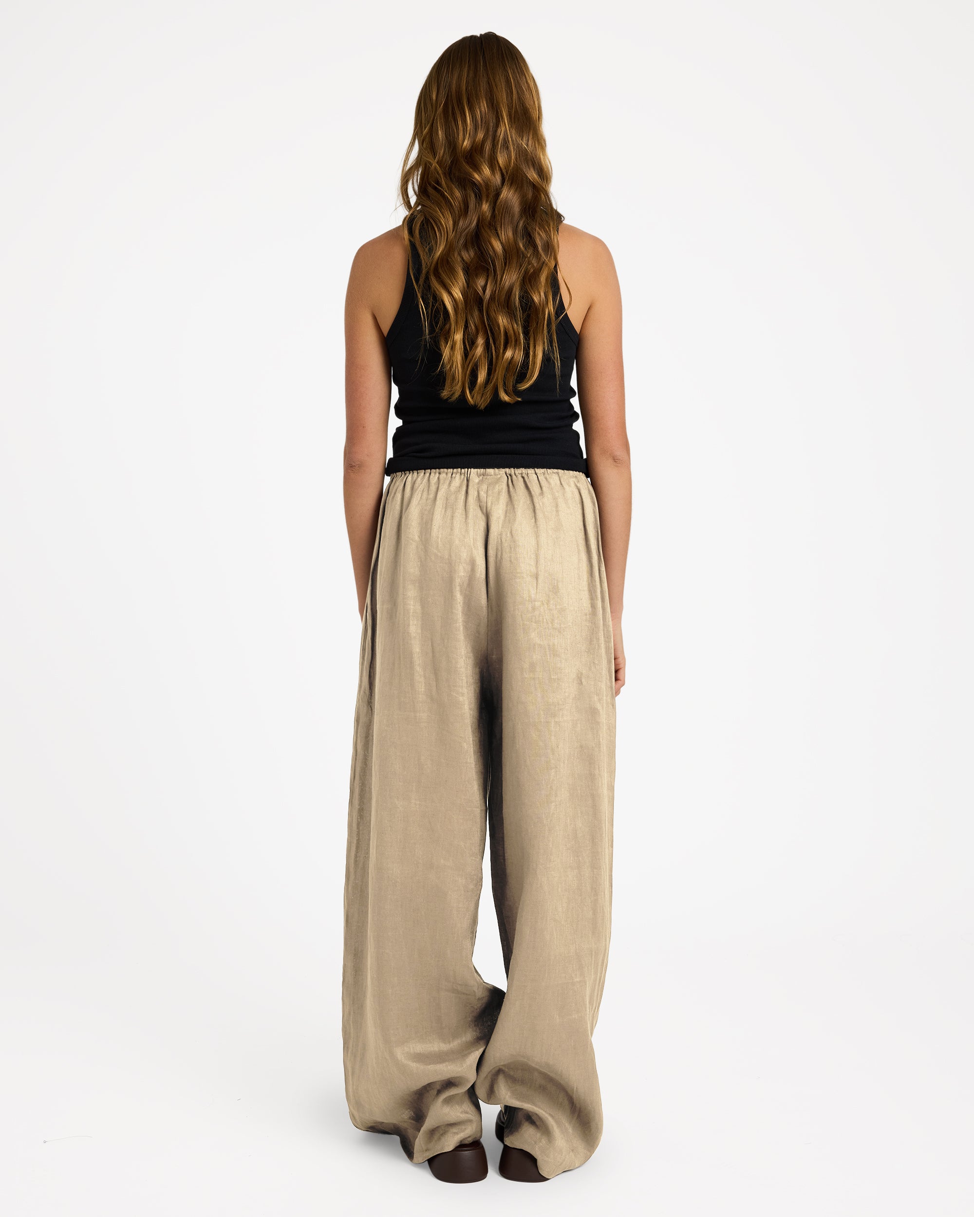 urjnp03090_roxy_tgj0_bck1