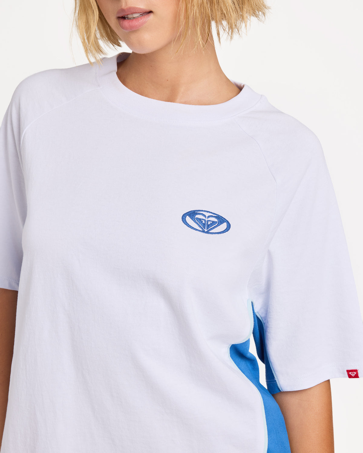 urjzt04026_roxy_wht_dtl1
